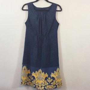 Daisy Fuentes Cute Pattern Dress- Size Medium